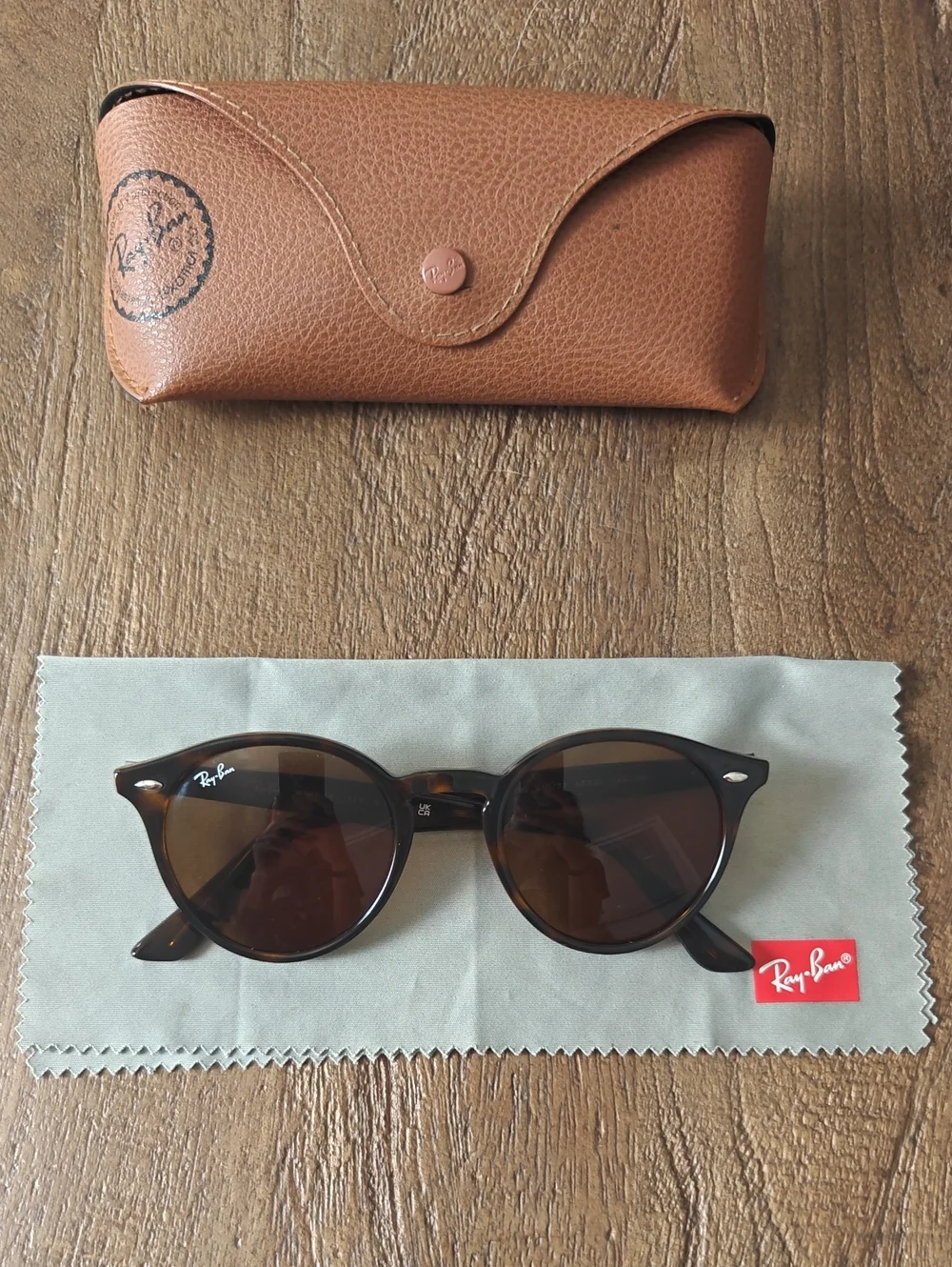 Ray-Ban Tortoiseshell Brown Sunglasses with Brown Case